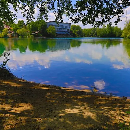 Lagoon 펜션 Bihać